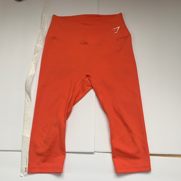 Gymshark crops - Picture 1 of 5